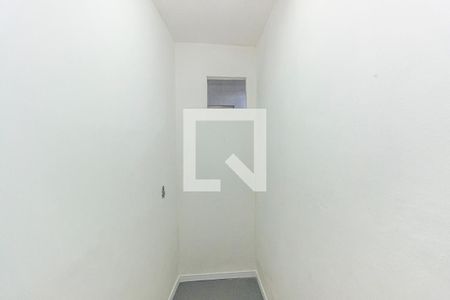 Casa à venda com 300m², 2 quartos e 4 vagasEscritório