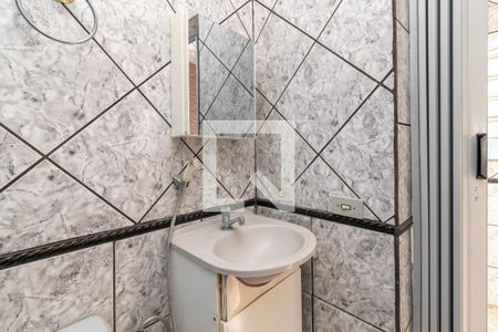 Casa para alugar com 60m², 2 quartos e sem vagaBanheiro