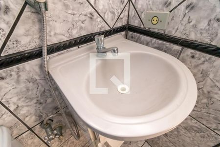 Casa para alugar com 60m², 2 quartos e sem vagaBanheiro