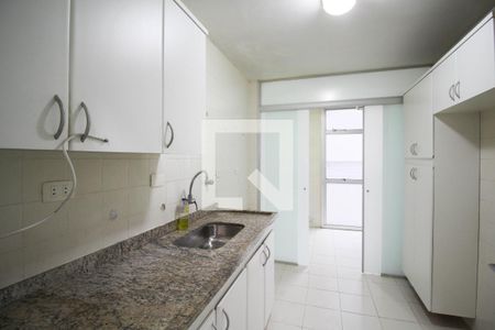 Apartamento à venda com 85m², 2 quartos e 1 vagaCozinha