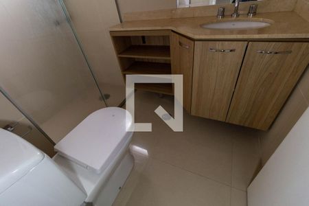 Apartamento para alugar com 80m², 2 quartos e 2 vagas Apartamento para alugar com 80m², 2 quartos e 2 vagasBanheiro da Suíte 1