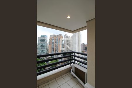 Varanda de apartamento à venda com 2 quartos, 64m² em Vila Uberabinha, São Paulo