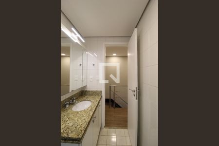 Apartamento à venda com 64m², 2 quartos e 2 vagasBanheiro Social