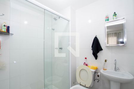 Apartamento à venda com 45m², 2 quartos e 1 vaga Apartamento à venda com 45m², 2 quartos e 1 vagaBanheiro