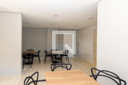 Apartamento à venda com 45m², 2 quartos e 1 vaga Apartamento à venda com 45m², 2 quartos e 1 vagaÁrea comum - Salão de festas