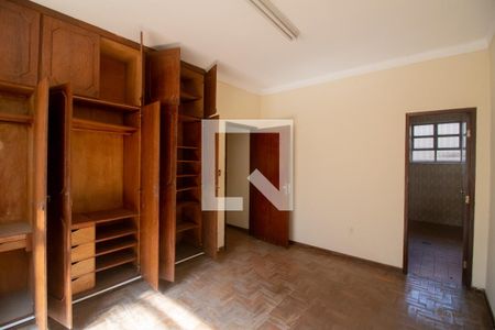 Casa à venda com 480m², 6 quartos e 2 vagasQuarto Suíte - Casa 2