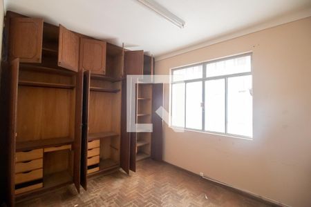 Casa à venda com 480m², 6 quartos e 2 vagasQuarto 1 - Casa 1