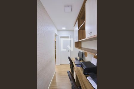 Apartamento à venda com 95m², 3 quartos e 2 vagas Apartamento à venda com 95m², 3 quartos e 2 vagasEscritório