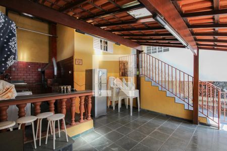 Casa à venda com 400m², 3 quartos e 6 vagas Casa à venda com 400m², 3 quartos e 6 vagasEspaço Gourmet