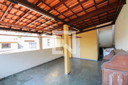 Casa à venda com 400m², 3 quartos e 6 vagas Casa à venda com 400m², 3 quartos e 6 vagasÁrea de Serviço