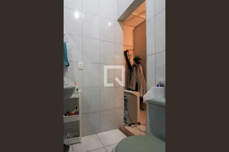 Casa à venda com 400m², 3 quartos e 6 vagas Casa à venda com 400m², 3 quartos e 6 vagasBanheiro da Suíte 2