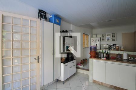 Casa à venda com 400m², 3 quartos e 6 vagas Casa à venda com 400m², 3 quartos e 6 vagasCozinha