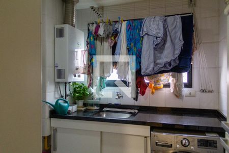 Apartamento à venda com 76m², 2 quartos e 2 vagasÁrea de Serviço