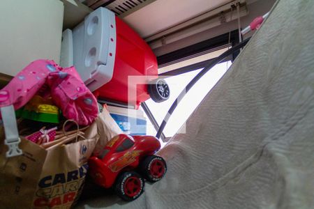 Apartamento à venda com 76m², 2 quartos e 2 vagasJanela Quarto Serviço