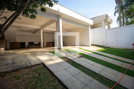 Casa à venda com 900m², 3 quartos e 4 vagasGaragem