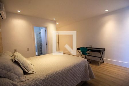 Casa à venda com 900m², 3 quartos e 4 vagasSuíte 3