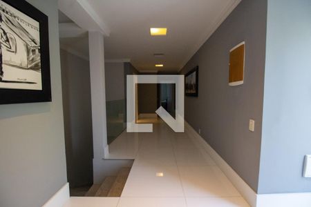 Casa à venda com 900m², 3 quartos e 4 vagasCorredor dos Quartos