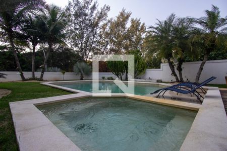 Casa à venda com 900m², 3 quartos e 4 vagasQuintal