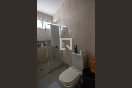 Casa à venda com 900m², 3 quartos e 4 vagasBanheiro de Serviço