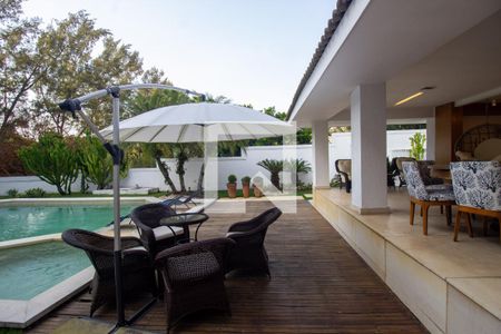 Casa à venda com 900m², 3 quartos e 4 vagasQuintal