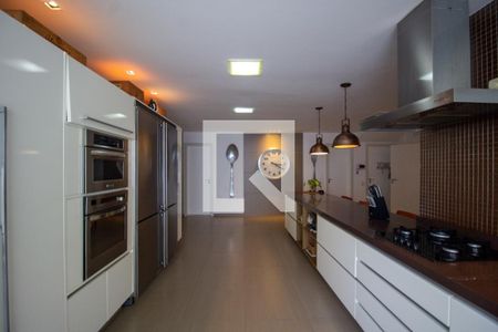 Casa à venda com 900m², 3 quartos e 4 vagasCozinha