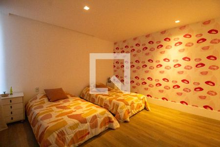 Casa à venda com 900m², 3 quartos e 4 vagasSuíte 4