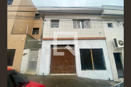 Casa para alugar com 450m², 3 quartos e sem vaga Casa para alugar com 450m², 3 quartos e sem vagaFachada