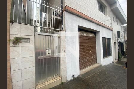 Casa para alugar com 450m², 3 quartos e sem vaga Casa para alugar com 450m², 3 quartos e sem vagaFachada