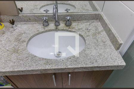 Apartamento à venda com 83m², 3 quartos e 1 vaga Apartamento à venda com 83m², 3 quartos e 1 vagaSuíte - Banheiro