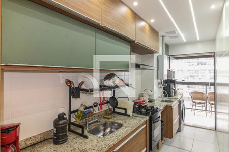 Apartamento à venda com 83m², 3 quartos e 1 vaga Apartamento à venda com 83m², 3 quartos e 1 vagaCozinha e Área de Serviço
