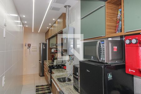 Apartamento à venda com 83m², 3 quartos e 1 vaga Apartamento à venda com 83m², 3 quartos e 1 vagaCozinha e Área de Serviço