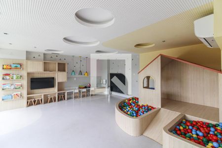 Apartamento à venda com 83m², 3 quartos e 1 vaga Apartamento à venda com 83m², 3 quartos e 1 vagaÁrea comum