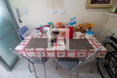 Apartamento à venda com 100m², 3 quartos e 2 vagasCopa