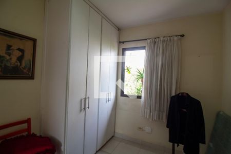 Apartamento à venda com 100m², 3 quartos e 2 vagasQuarto 2