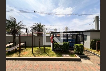 Vista do Quarto 2 de apartamento para alugar com 2 quartos, 48m² em Parque São Vicente, Santo André
