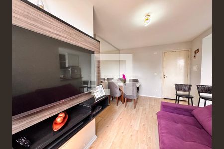 Sala de apartamento para alugar com 2 quartos, 48m² em Parque São Vicente, Santo André