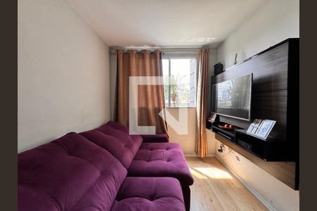 Sala de apartamento para alugar com 2 quartos, 48m² em Parque São Vicente, Santo André