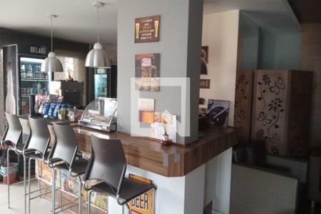 Apartamento à venda com 77m², 3 quartos e 1 vagaÁrea comum