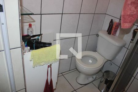 Casa à venda com 128m², 3 quartos e 2 vagasBanheiro da suíte