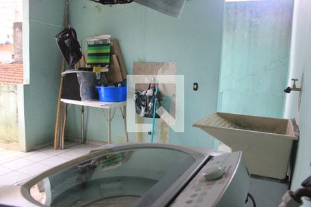 Casa à venda com 128m², 3 quartos e 2 vagasLavanderia