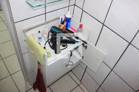 Casa à venda com 128m², 3 quartos e 2 vagasBanheiro da suíte