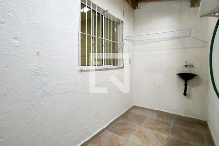 Casa para alugar com 98m², 2 quartos e 1 vagaÁrea de Serviço