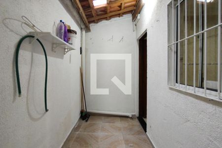 Casa para alugar com 98m², 2 quartos e 1 vagaÁrea de Serviço