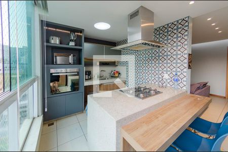 Apartamento à venda com 90m², 3 quartos e 2 vagasCozinha