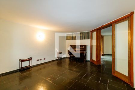 Casa à venda com 500m², 4 quartos e 5 vagasSala 2