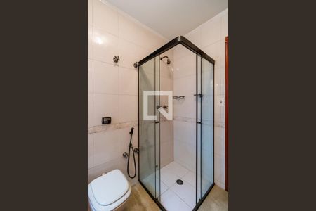 Casa à venda com 500m², 4 quartos e 5 vagasBanheiro do Quarto 4