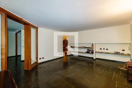 Casa à venda com 500m², 4 quartos e 5 vagasSala 2