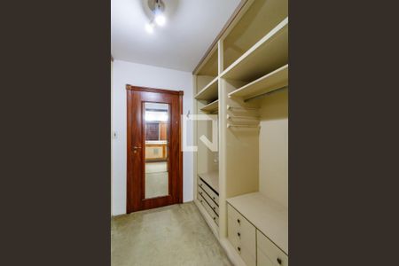 Casa à venda com 500m², 4 quartos e 5 vagasCloset