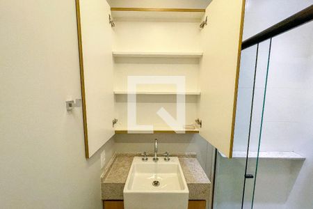 Studio para alugar com 28m², 1 quarto e sem vaga Studio para alugar com 28m², 1 quarto e sem vagaBanheiro