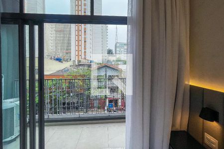 Studio para alugar com 28m², 1 quarto e sem vaga Studio para alugar com 28m², 1 quarto e sem vagaVaranda